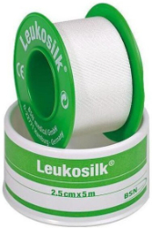 Leukosilk 2.5cmx5m Επιδεσμικό Λευκό Ρολό Αυτοκόλλητο από Μετάξι Υποαλλεργικό 1τμχ 25