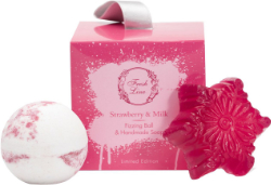 Fresh Line Strawberry & Milk Limited Edition Σετ Περιποίησης